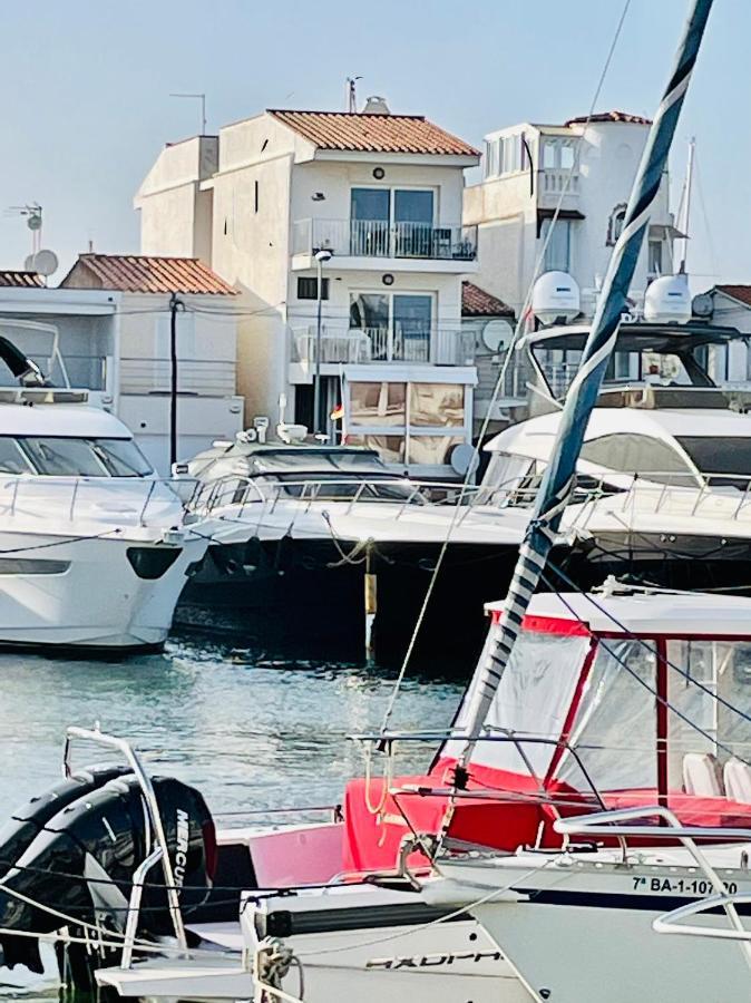 Appartement 80 M2,Port Rhodes D-2 Chambres, Terrasse Panoramique, Vue Sur Le Canal Principal D'אמפוריבראבה מראה חיצוני תמונה
